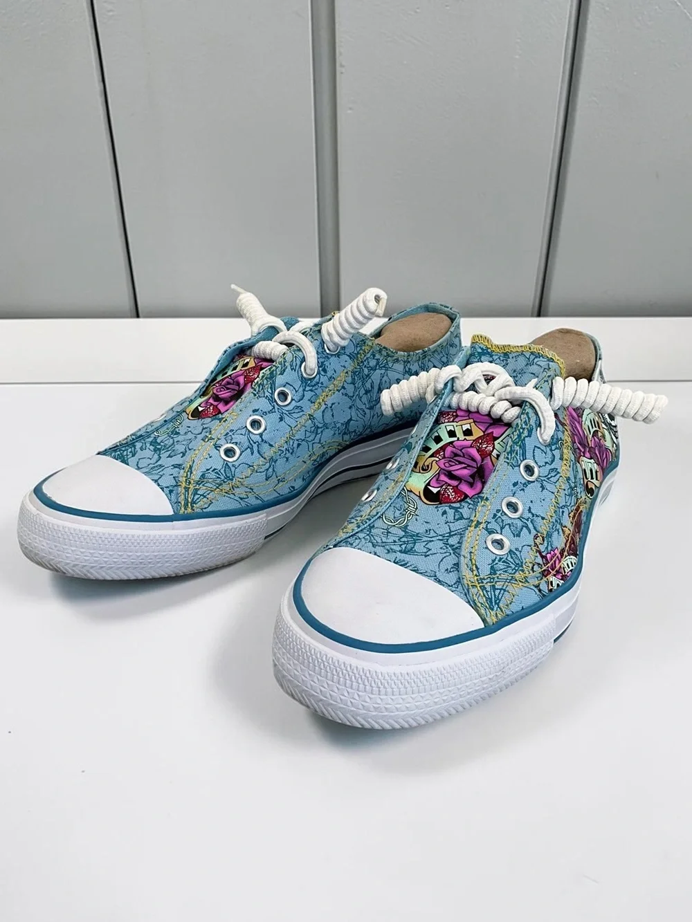 AirWalk Tattoo-Inspired Attitude Graphic Low-Top Sneakers, Size 8.5